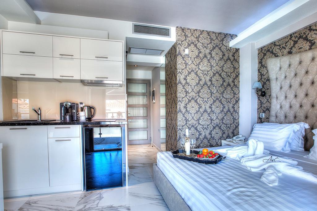 Art Boutique Suites Pefkochori Bagian luar foto
