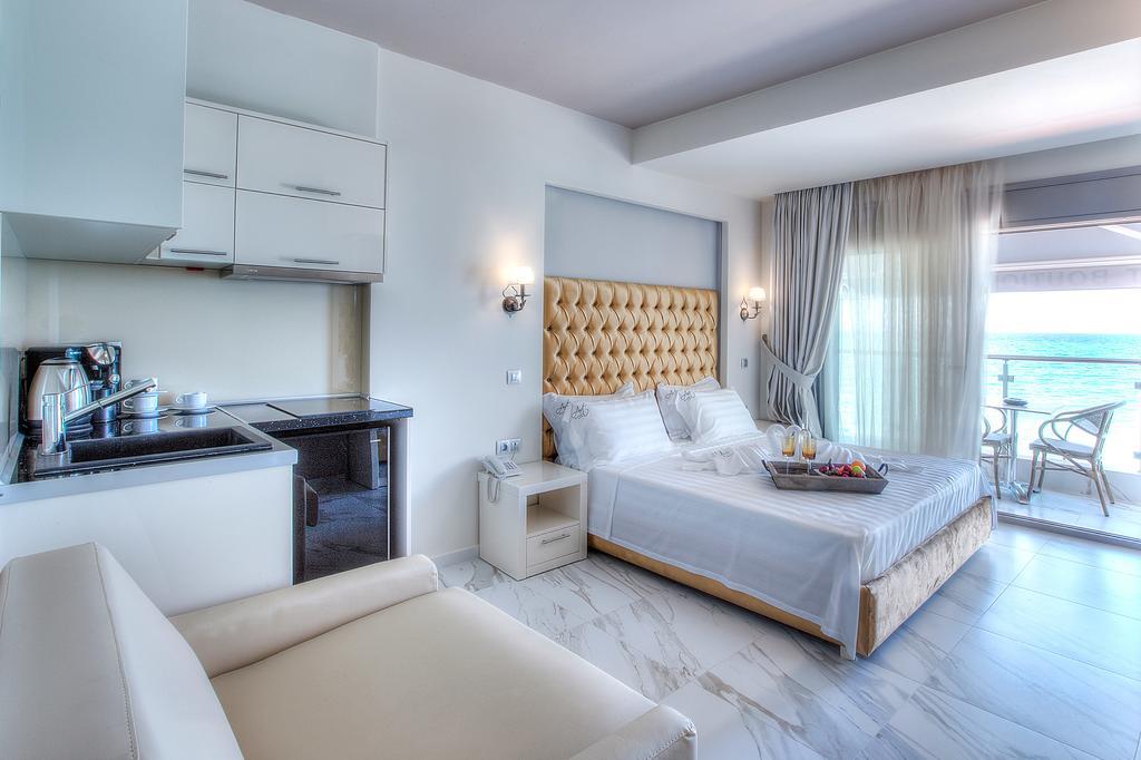 Art Boutique Suites Pefkochori Bagian luar foto