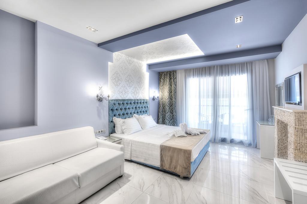 Art Boutique Suites Pefkochori Bagian luar foto