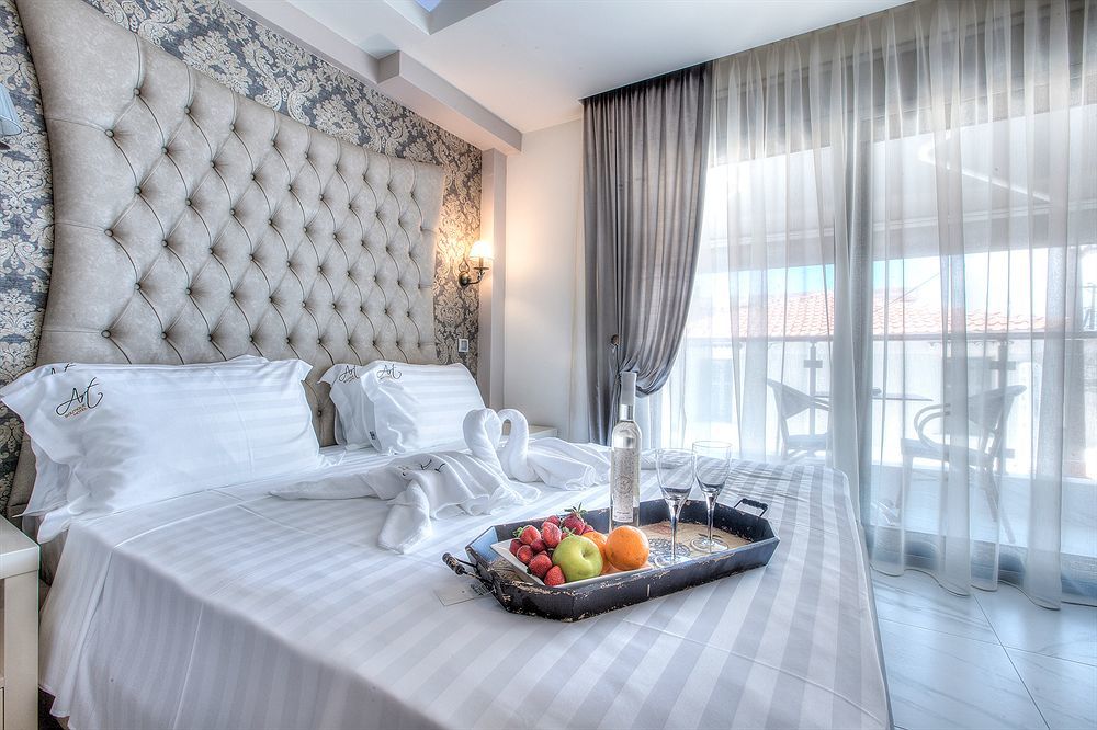 Art Boutique Suites Pefkochori Bagian luar foto