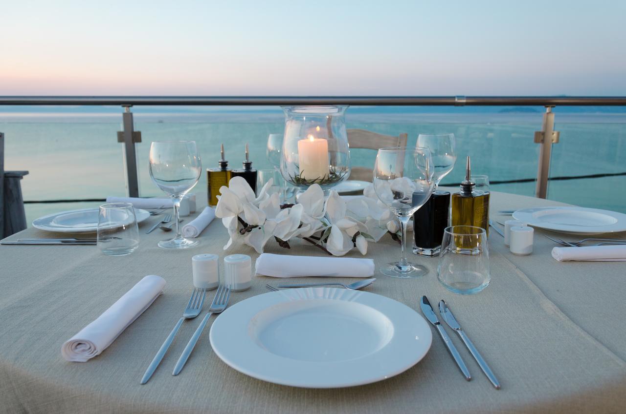 Art Boutique Suites Pefkochori Bagian luar foto