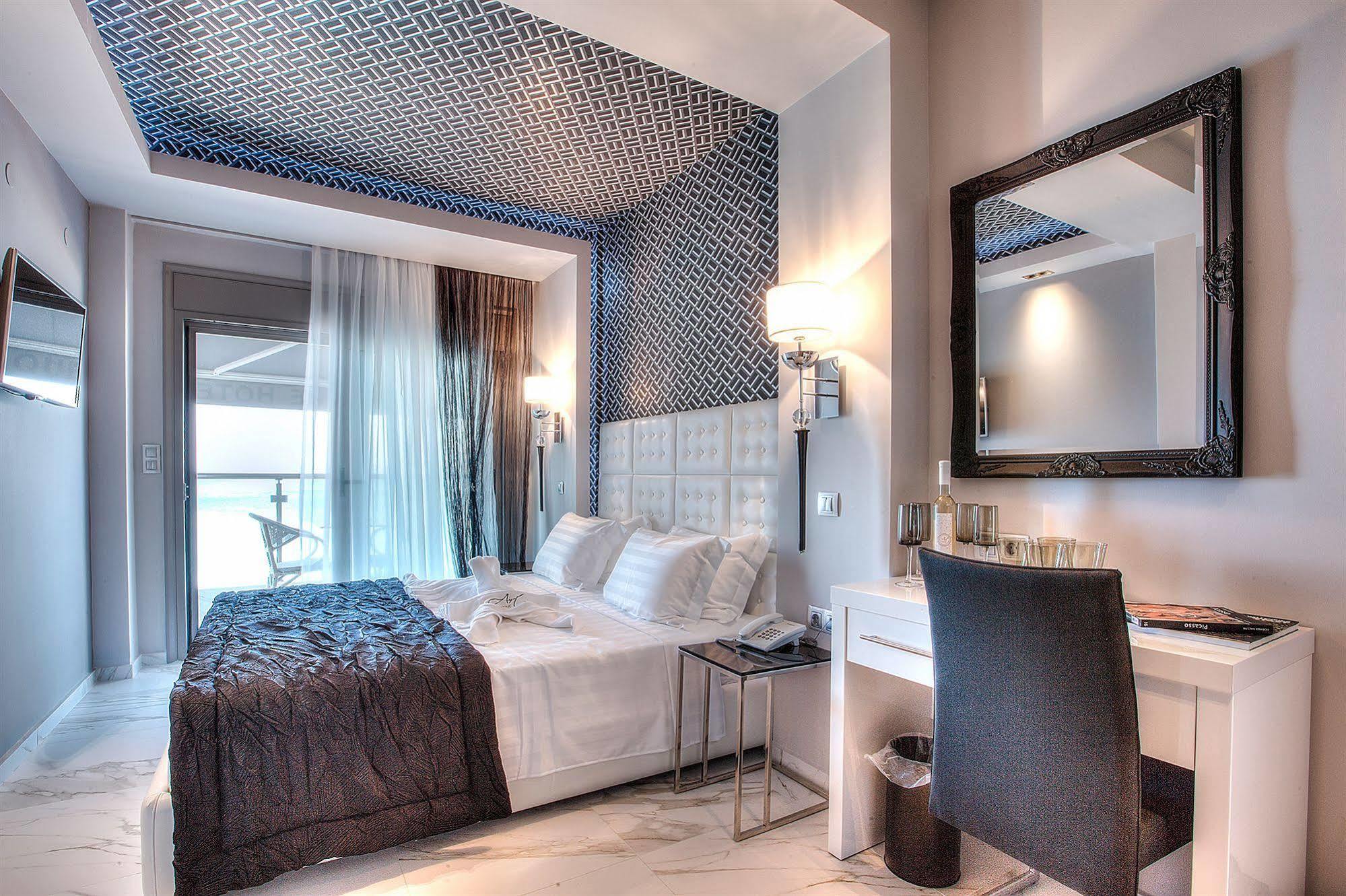 Art Boutique Suites Pefkochori Bagian luar foto