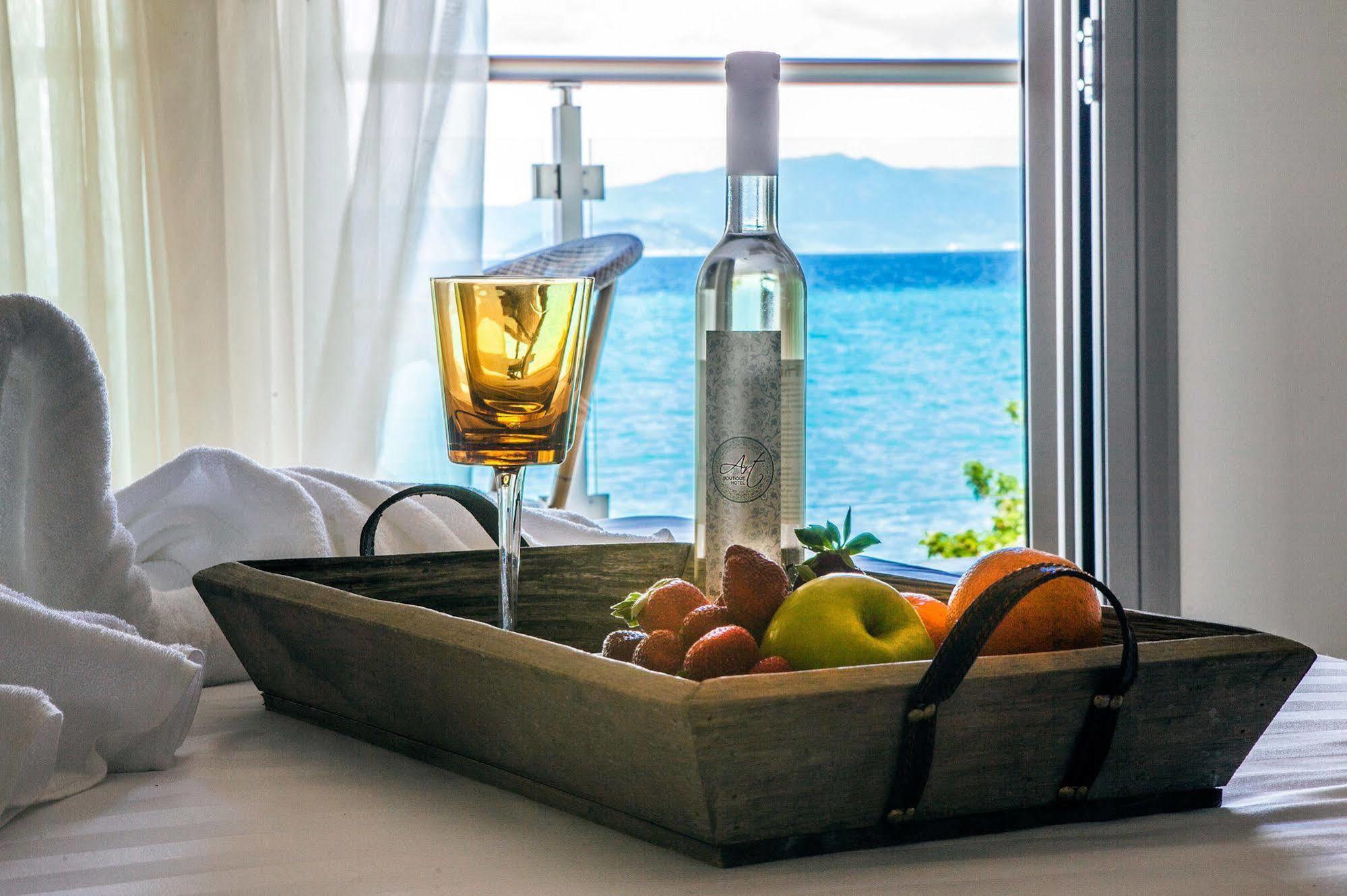 Art Boutique Suites Pefkochori Bagian luar foto