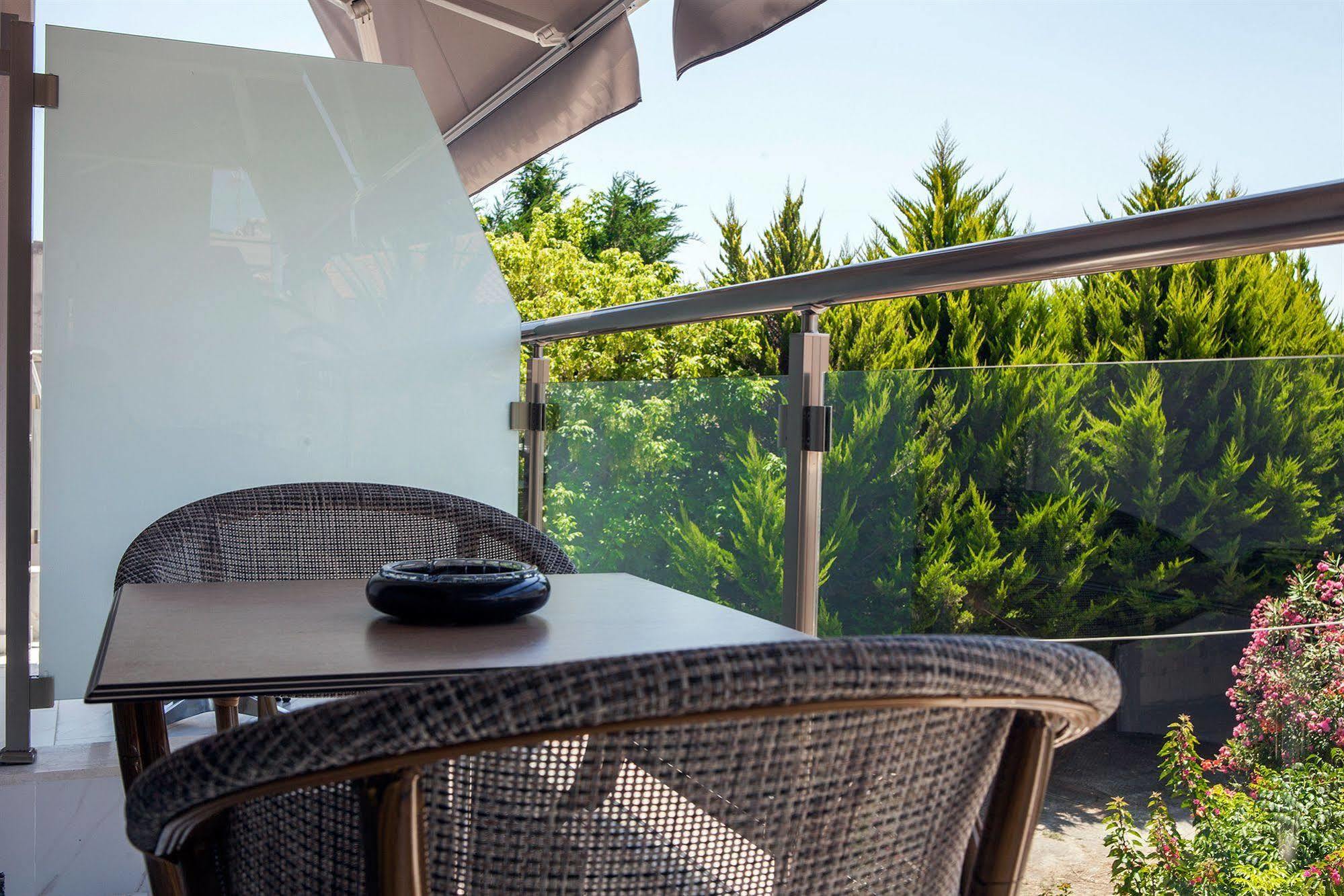 Art Boutique Suites Pefkochori Bagian luar foto